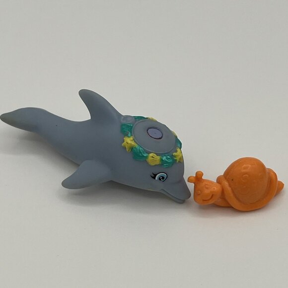 Littlest Pet Shop Sea World Dolly Dolphin On Her Dancing Waves 1995 LPS - Picture 2 of 11